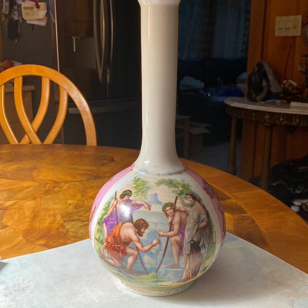Awesome design vintage style vase